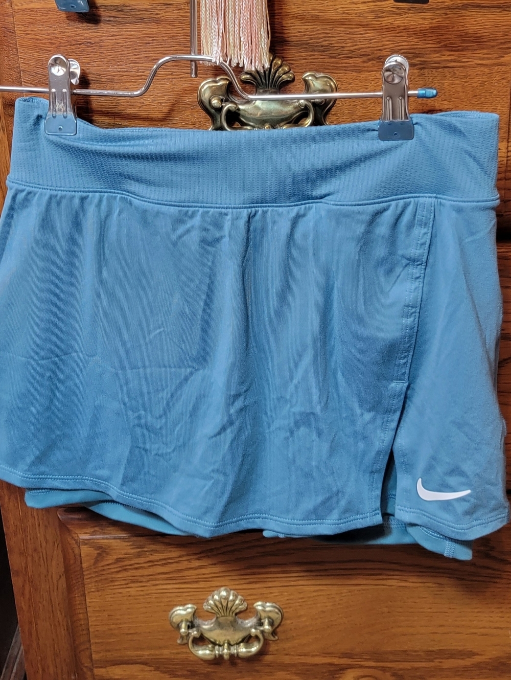 Nike Women’s Dri- Fit Skort in Aqua Teal Size Small